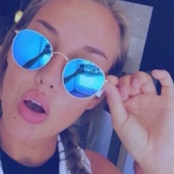 New! Round Mirror Sunglasses - Picture 5 of 8